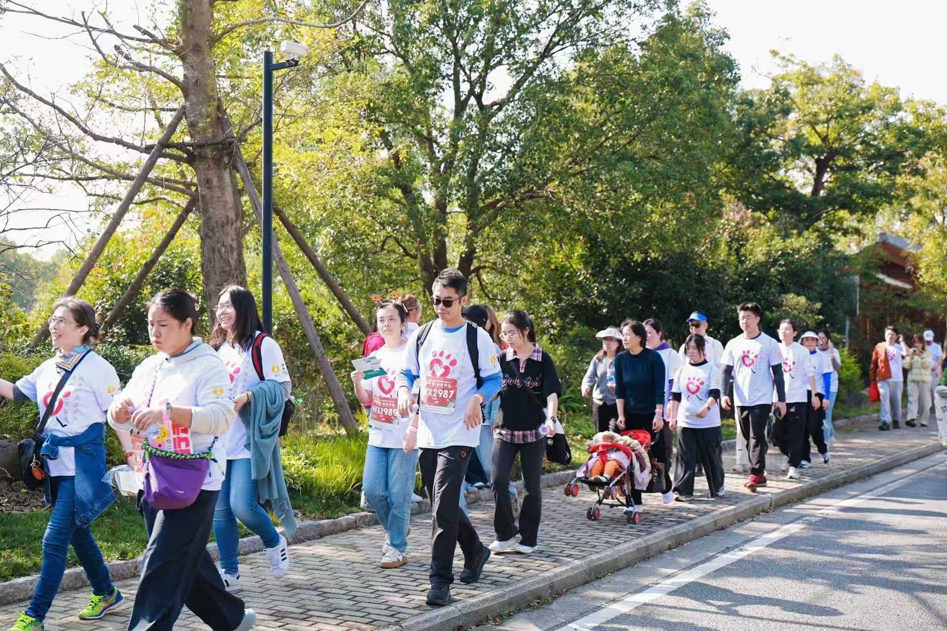 无锡滨湖区：书香有伴，为爱行走！