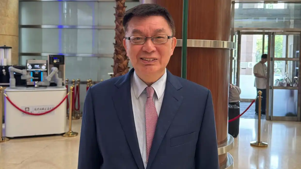 台名嘴三连问高市早苗：九三阅兵你没看吗？你一点都不懂吗？你难道只会搞“卡哇伊”吗？