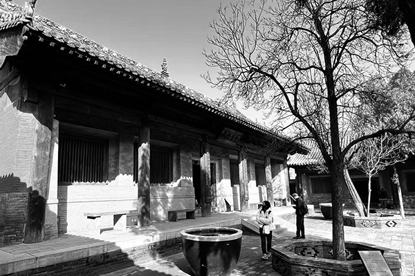 释本性:中国历代高僧从严治教事迹——尊师重道