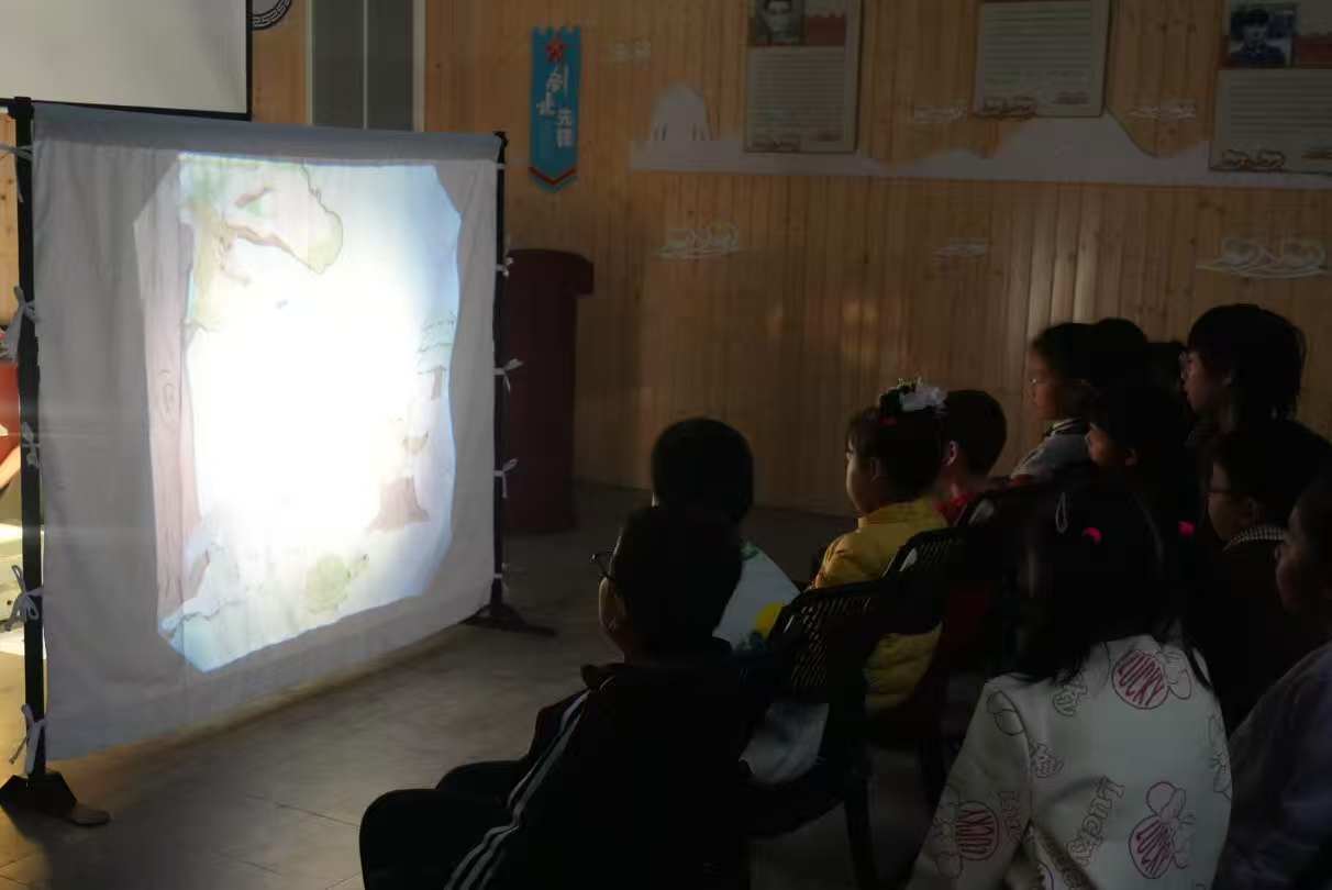 剧”绘童梦，“悦”满书屋——鄞州咸祥这场亲子阅读奇遇记让经典焕发新生