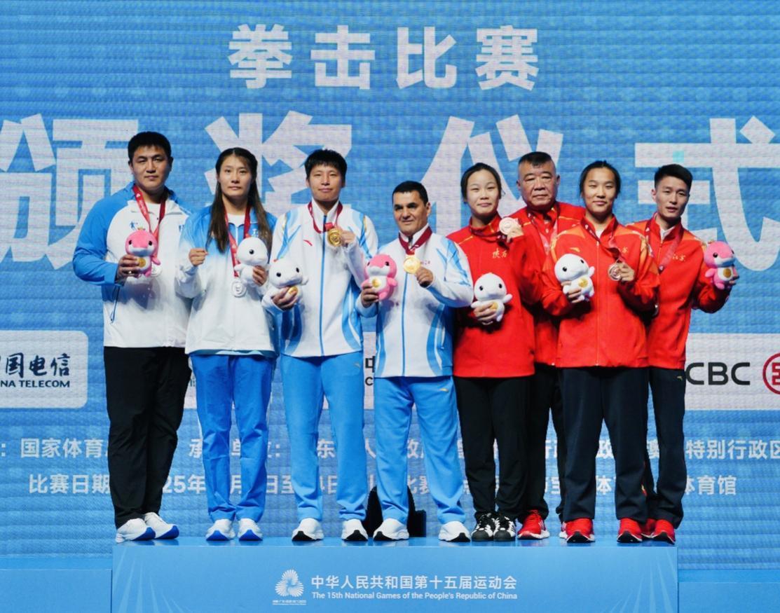 朱亚姝摘铜收官!陕西拳击队载誉踏归程
