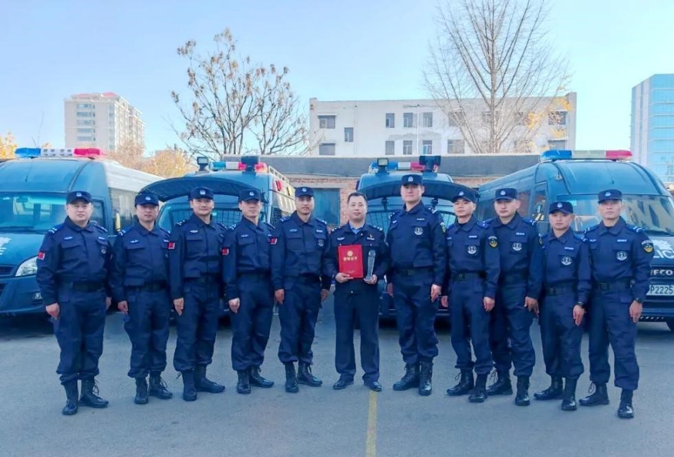 聊城高新区公安特巡警：队列会操斩获全市第二 飒爽警姿彰显铁军风采