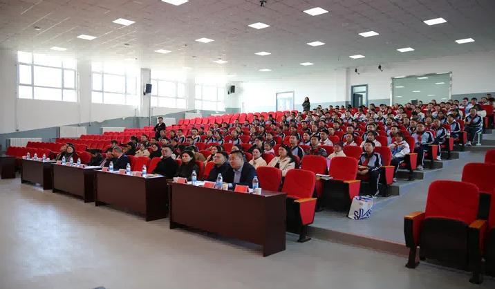 山东大学管理学院“泰山连接天山”系列活动之昌吉学院公益助学行动线下奔赴