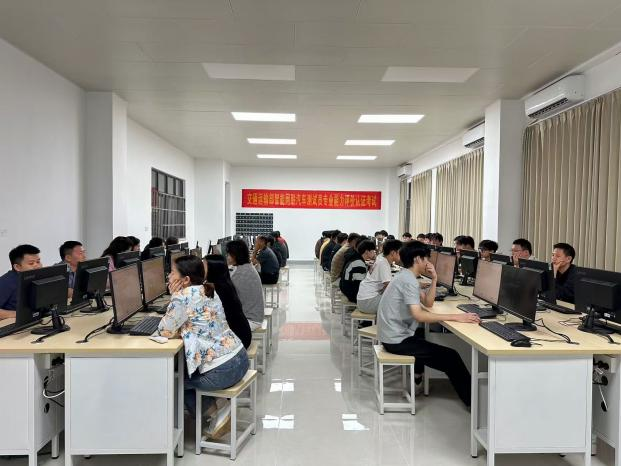 匠筑自贸谱新篇 ——海口经济学院中德应用技术学院铸就时代新人