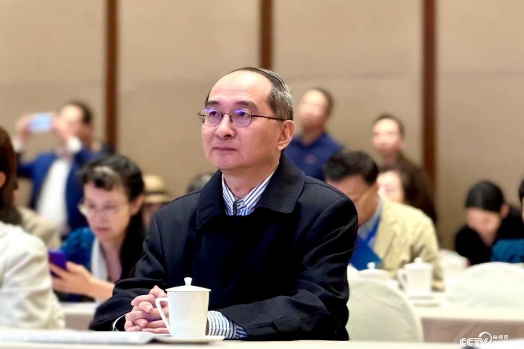 中國世界華文文學學會副會長、福建師範大學閩台區域研究中心袁勇麟教授出席第八屆新移民華文作家筆會暨「華文文學與中華文化海外傳播」國際學術研討會閉幕式。