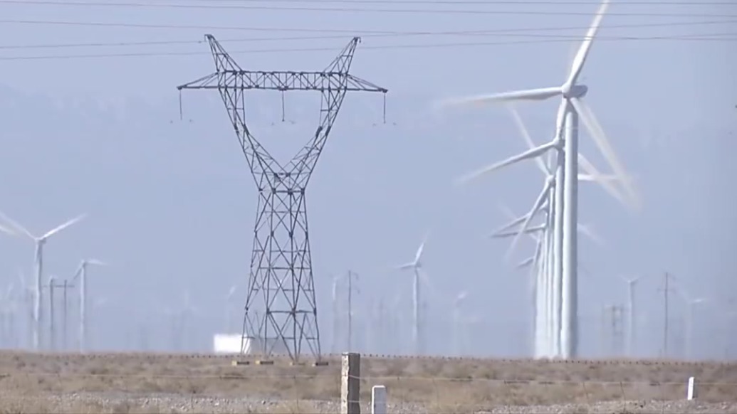 看甘肃酒泉如何打造全国最大清洁能源“梦工厂”