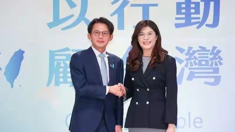 “郑黄会”基本定调蓝白合作，牛煦庭：过去的失败当作经验教训