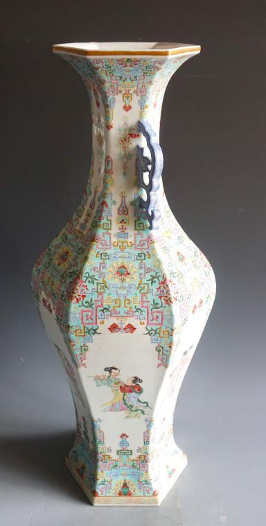 硬彩软画  铁骨柔风 ——古彩圣手李盛春