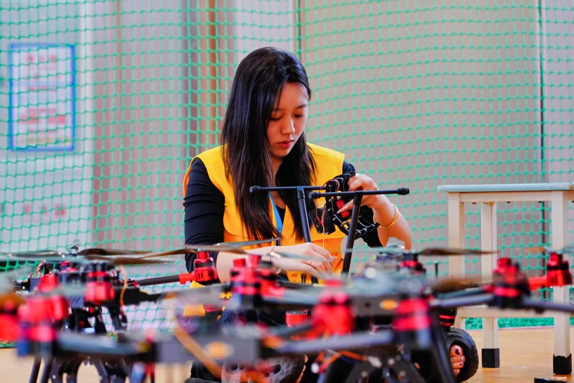 珠海上演无人机技能巅峰对决,低空经济“新质生产力”加速崛起