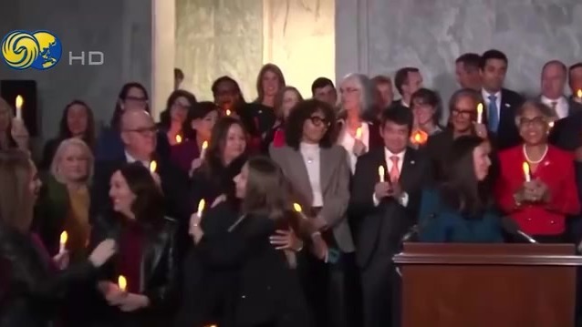 爱泼斯坦案文件获准公开，受害者表欣慰