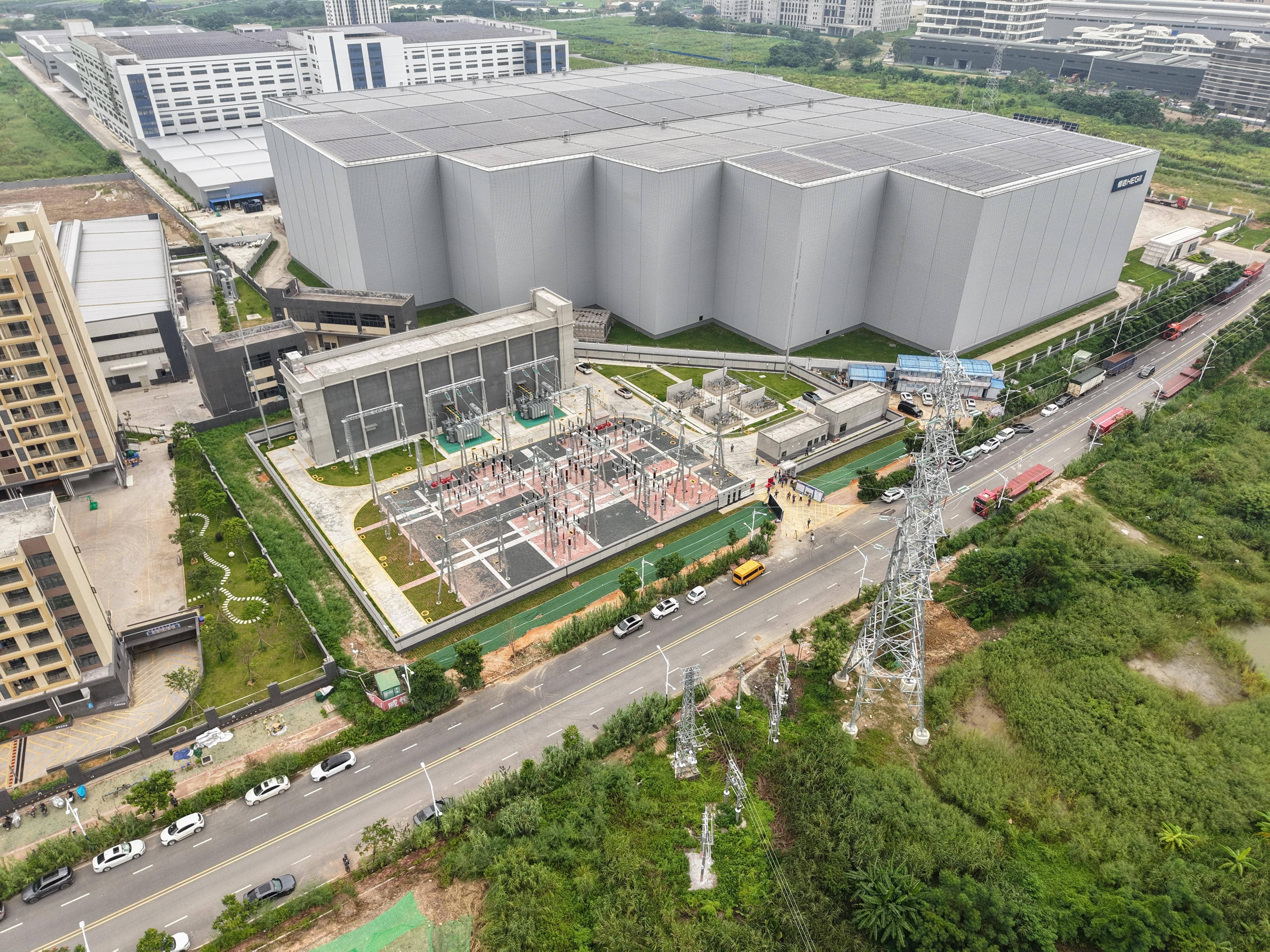 图为:110千伏新旺变电站全貌