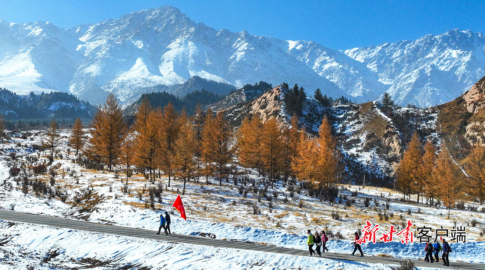 甘肃上演绝美冬日浪漫大片　快来一探究“镜”