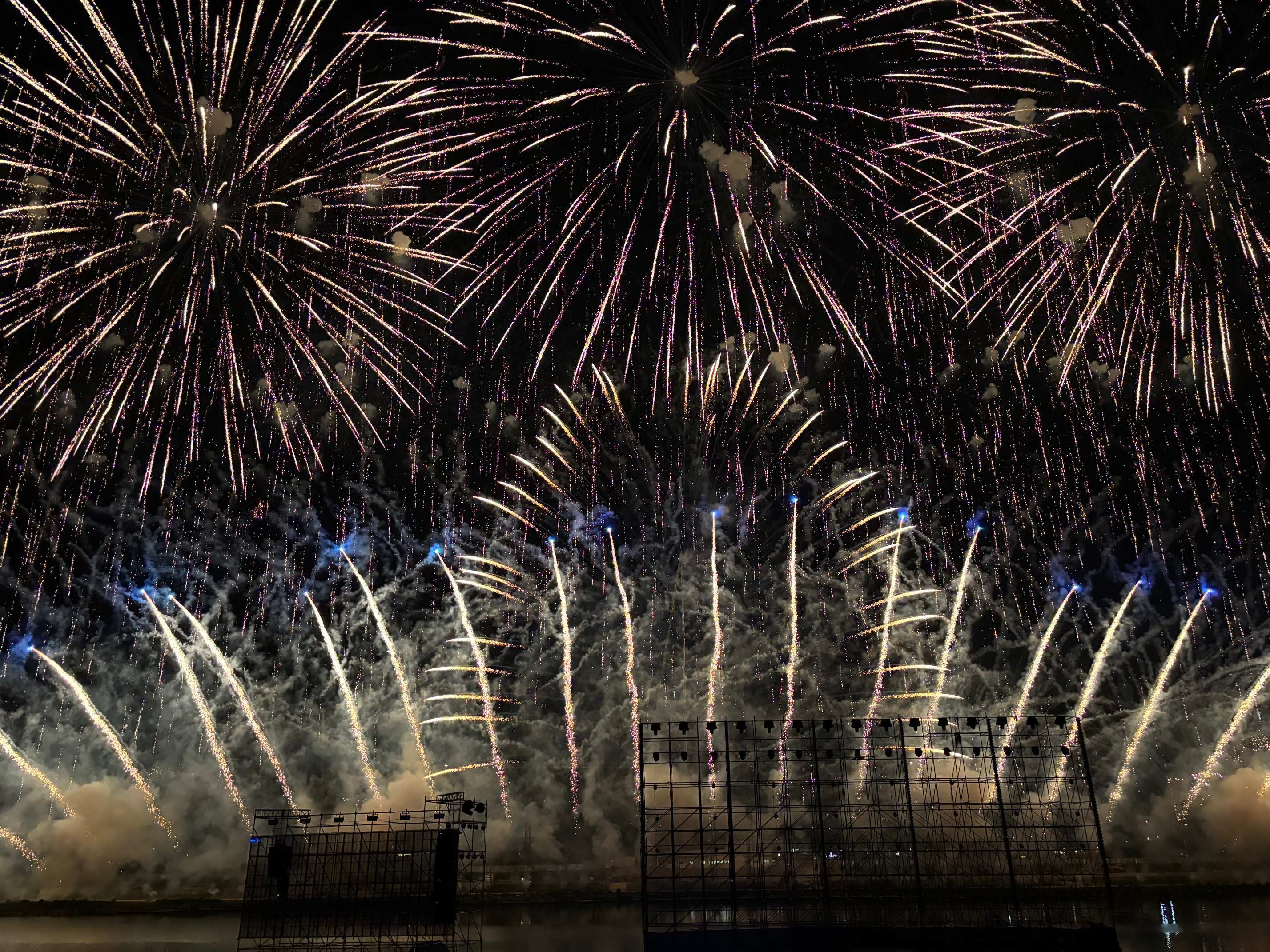 何立伟：浏阳烟花