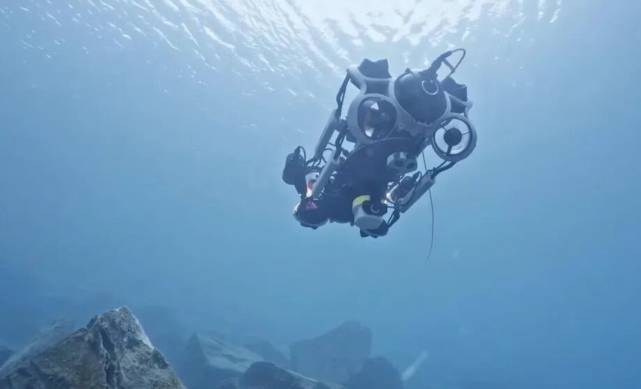 赣州一家企业生产的水下机器人销往世界100多个国家和地区。新华网发