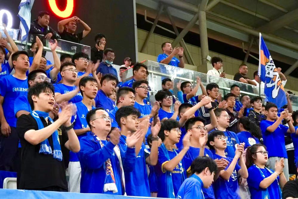 足球，让日照更精彩！