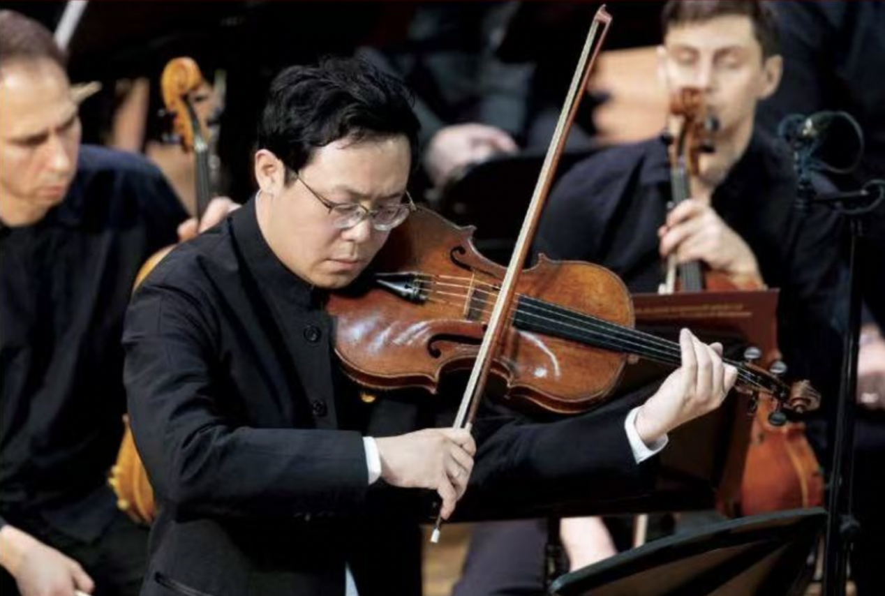 《弦上的浪漫:张铠麟演奏中提琴经典作品选》奏响中提琴的时代交响(图4) 《弦上的浪漫:张铠麟演奏中提琴经典作品选》奏响中提琴的时代交响(图4)