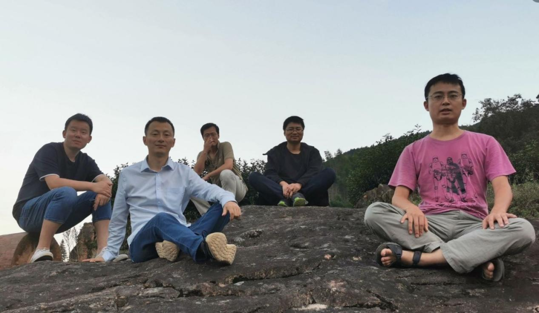 千亿汪滔“抢饭碗”,前大疆人“炮轰”老东家