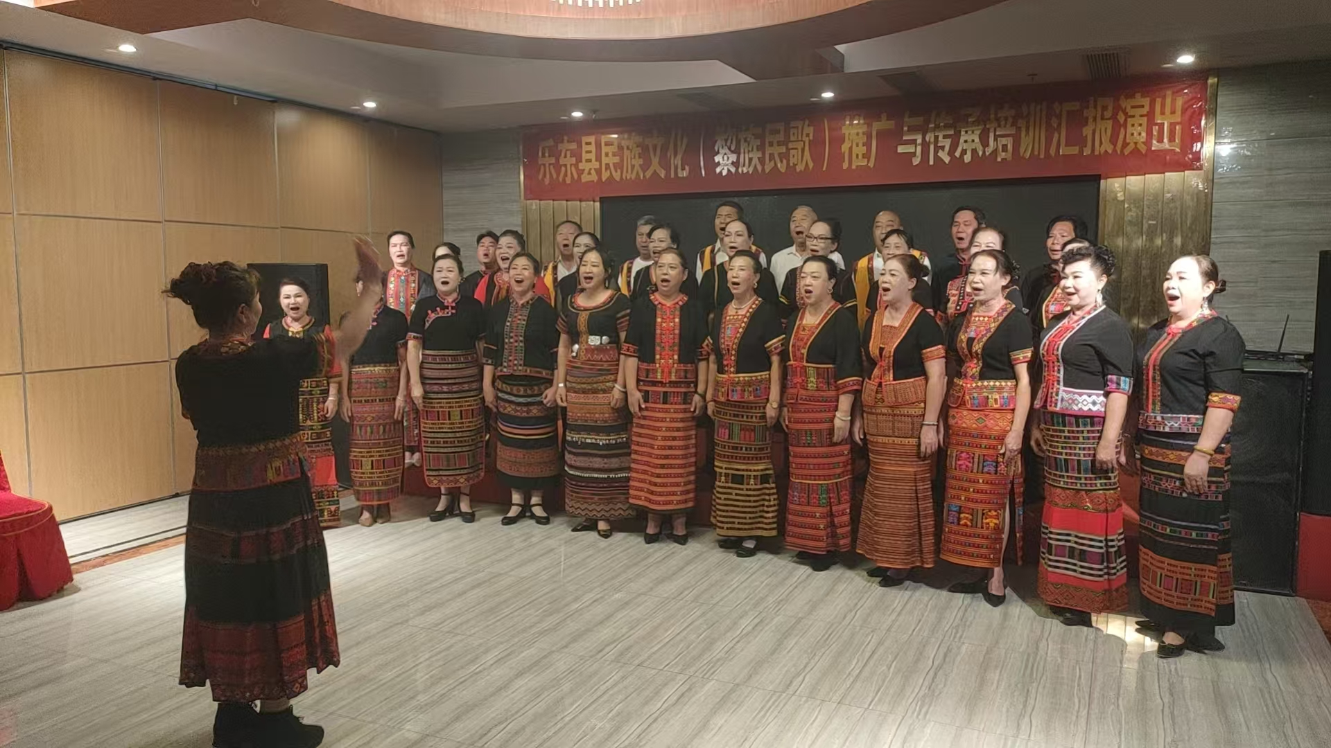 乐东县民族文化（黎族民歌）传承与推广 培训成果汇报演出圆满落幕