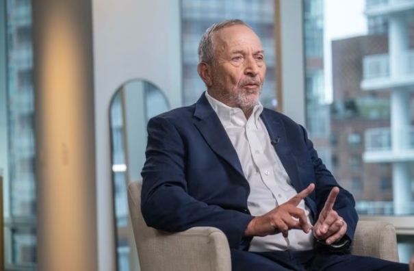 涉爱泼斯坦案,美前财长:深感羞愧,将退出公共事务