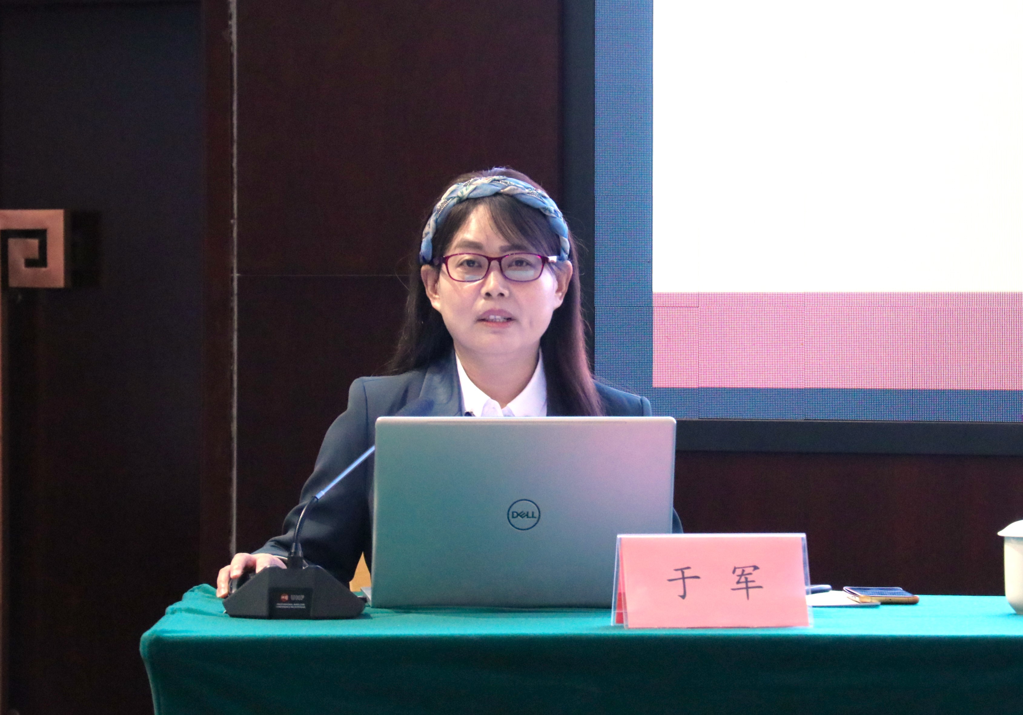 山东省古建筑保护研究院副院长、副研究馆员于军授课