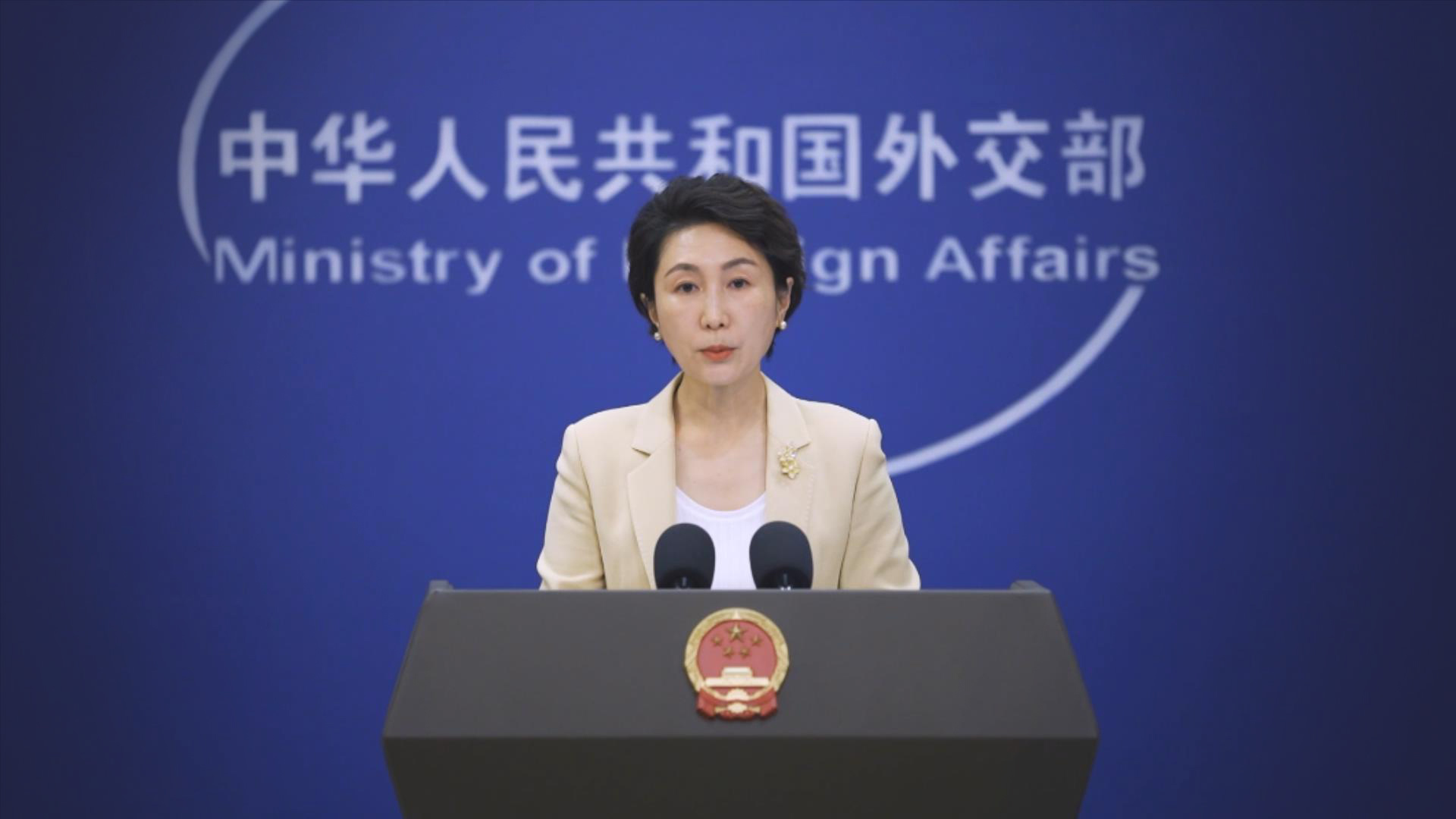 外交部介绍中日外交官会晤情况：中方再次向日方提出严正交涉