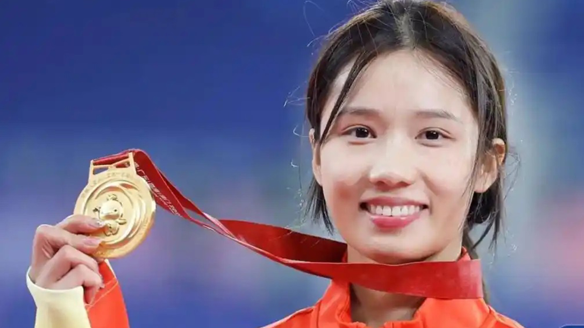 颜值和实力并存！清华“学霸”邵雨琪，全运会跳高1.90米摘金，包揽年度三大国内室外赛冠军