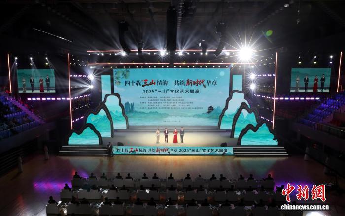 演出现场。　吴梦玲 摄