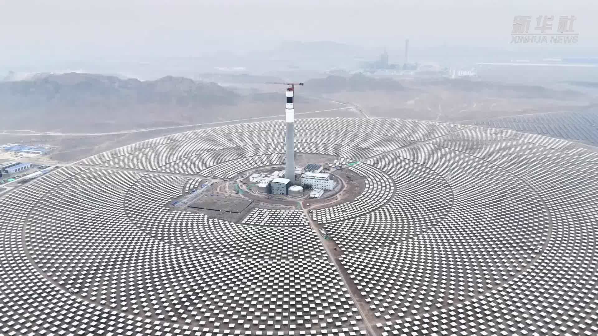 戈壁荒滩“向阳花”开 90万千瓦新能源项目冲刺投产