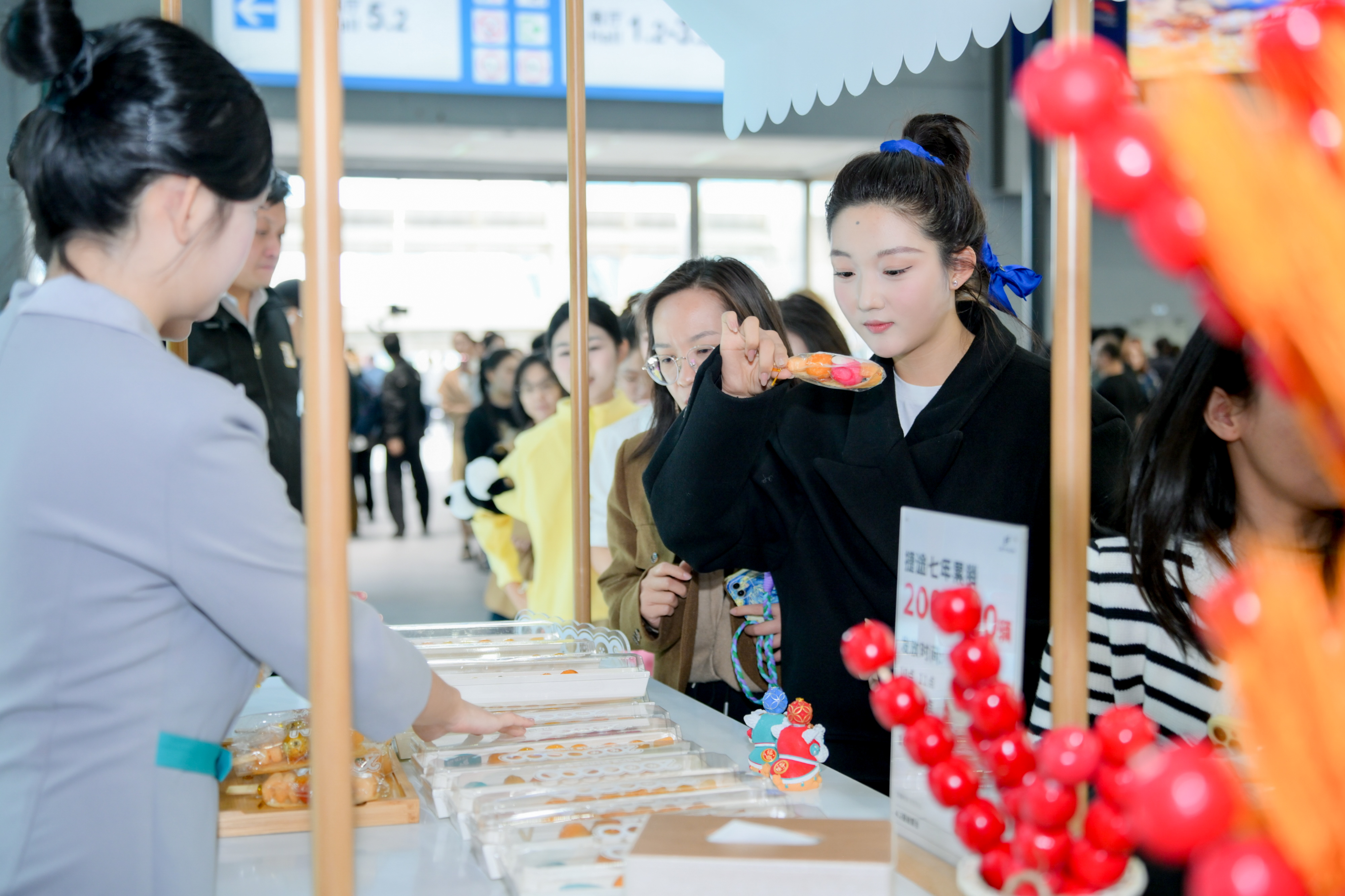 2025广州车展：以旅行 见世界 捷途汽车全明星阵容燃动广州车展