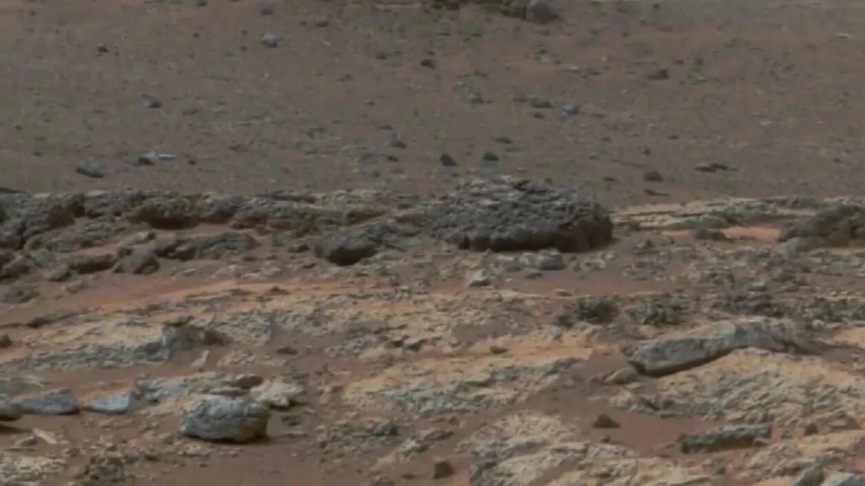 NASA：“毅力”号火星车在火星上发现了被水侵蚀的岩石