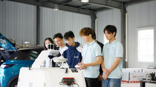 匠筑自贸谱新篇 ——海口经济学院中德应用技术学院铸就时代新人