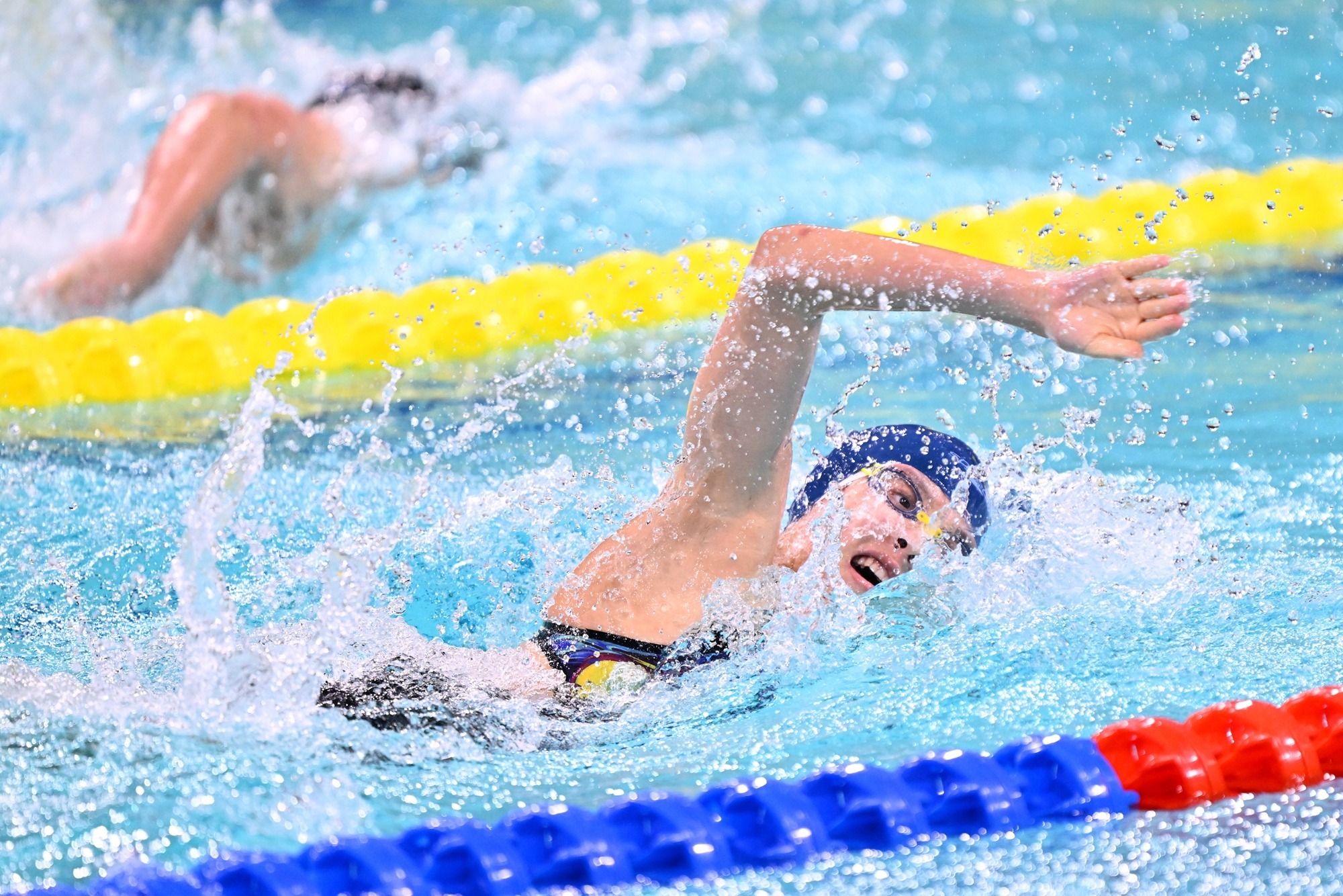 湖北队选手柯雯曦在比赛中