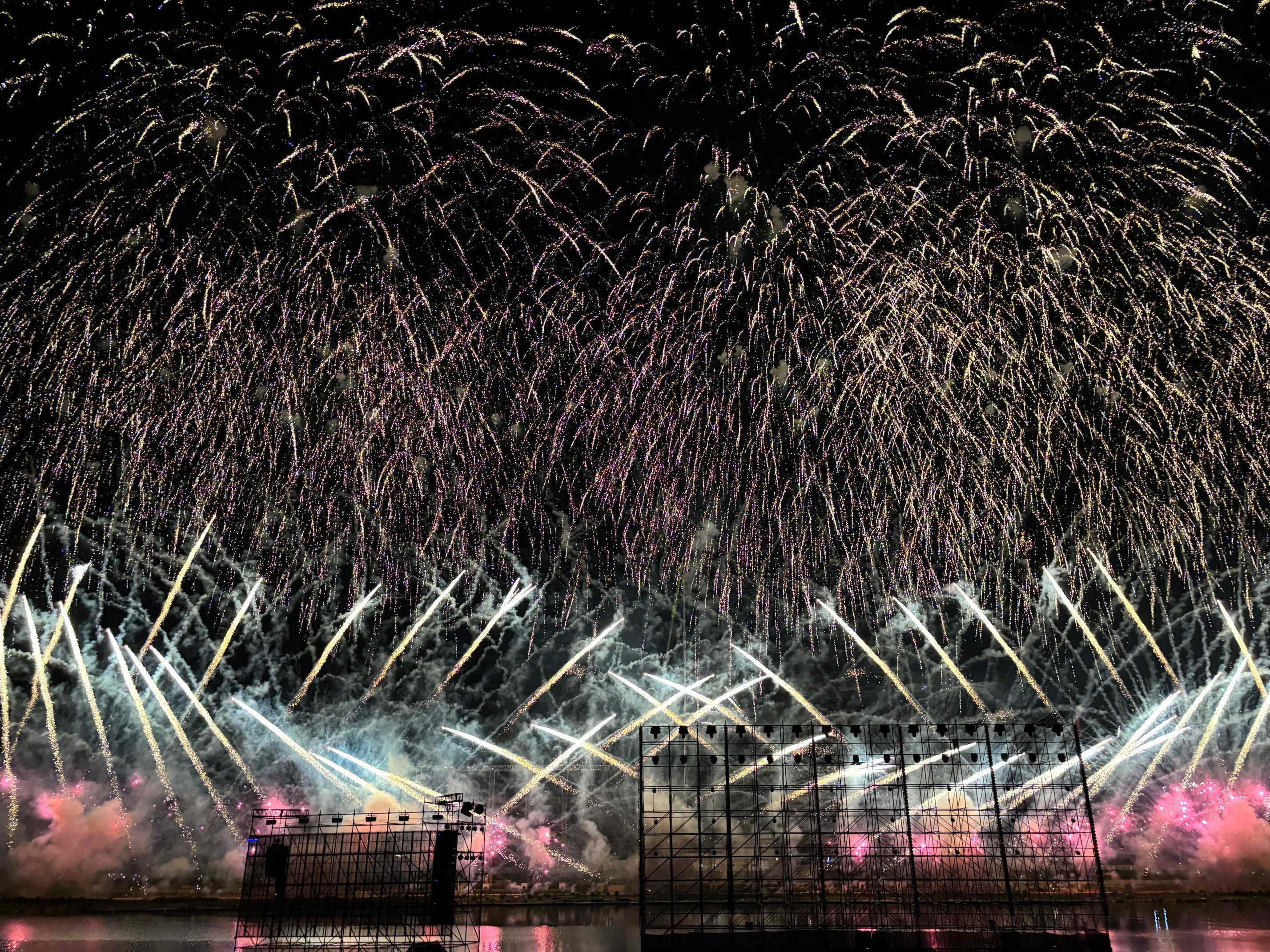 何立伟：浏阳烟花