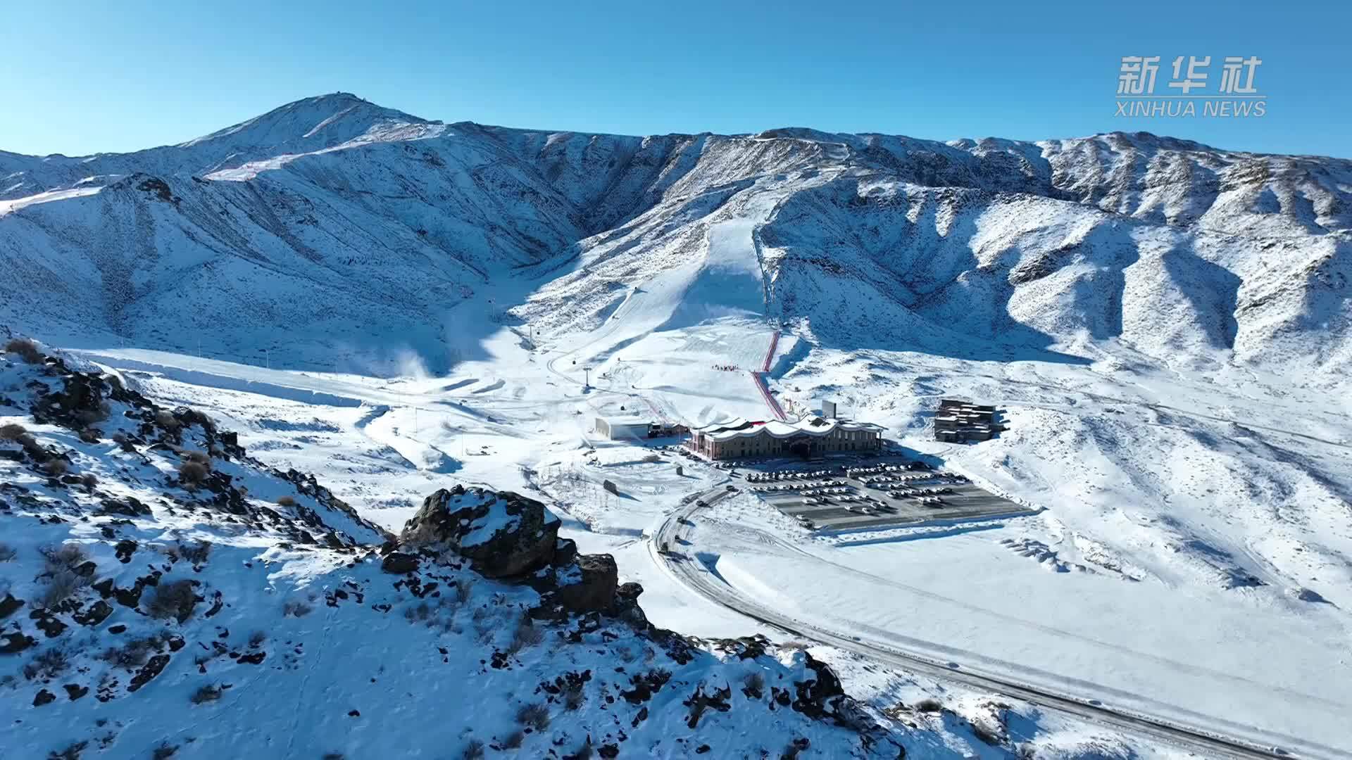 新疆阿勒泰地区开启今冬冰雪盛宴