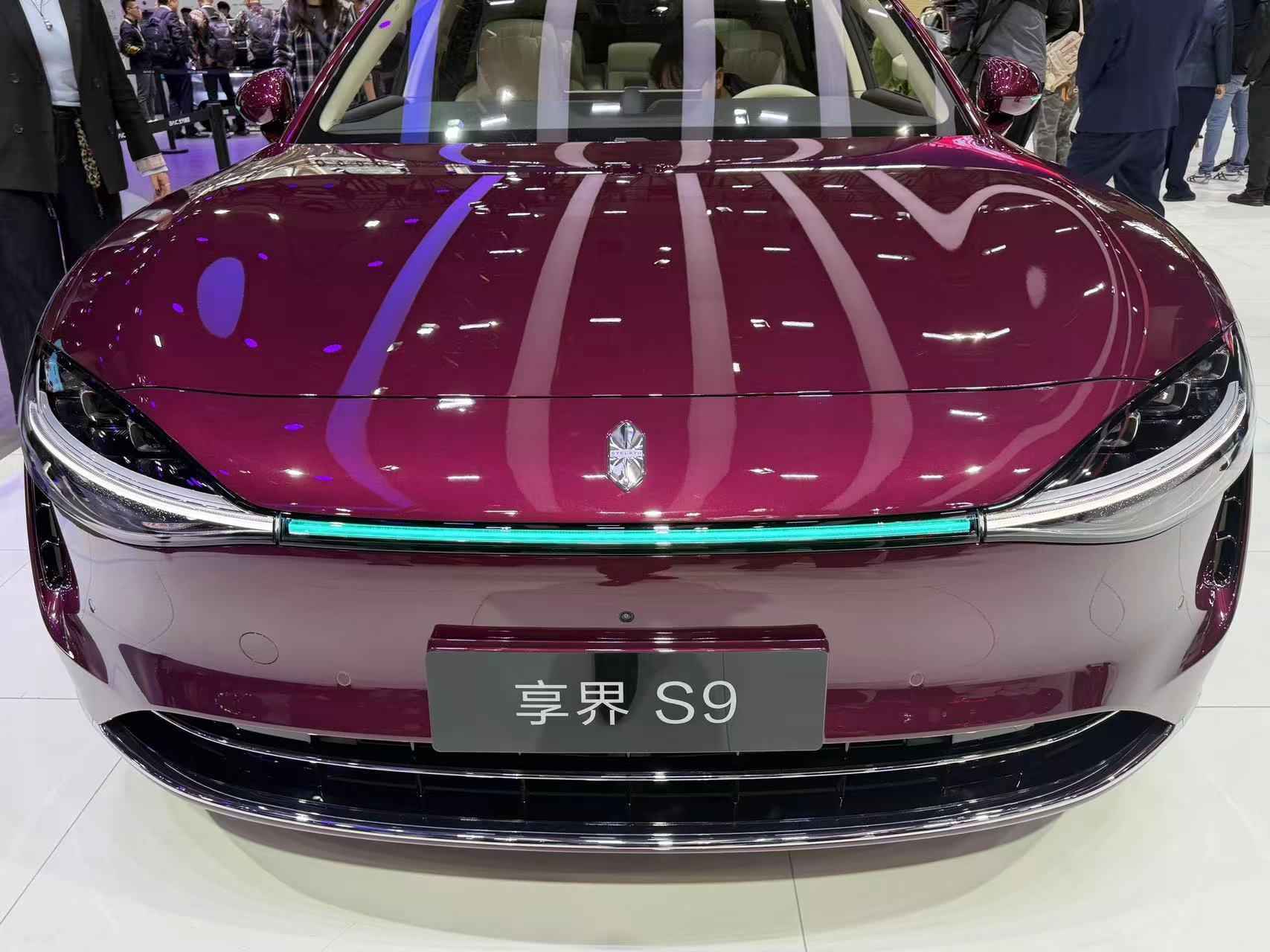 2025广州车展：享界S9/S9T双子星，30万级豪华新标杆