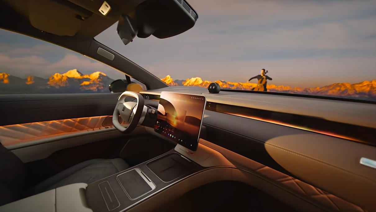 蔚来ET9“日照金山”版官宣:双拼色车身设计,11月21日亮相广州车展