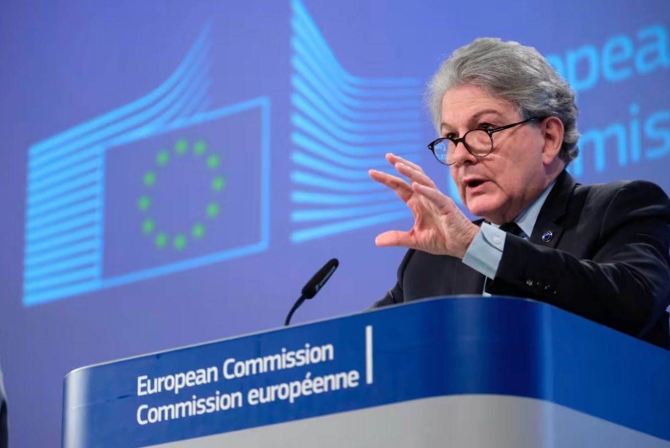 世界首部AI法规出师不利 金融时报:欧盟如何搞砸了AI监管?