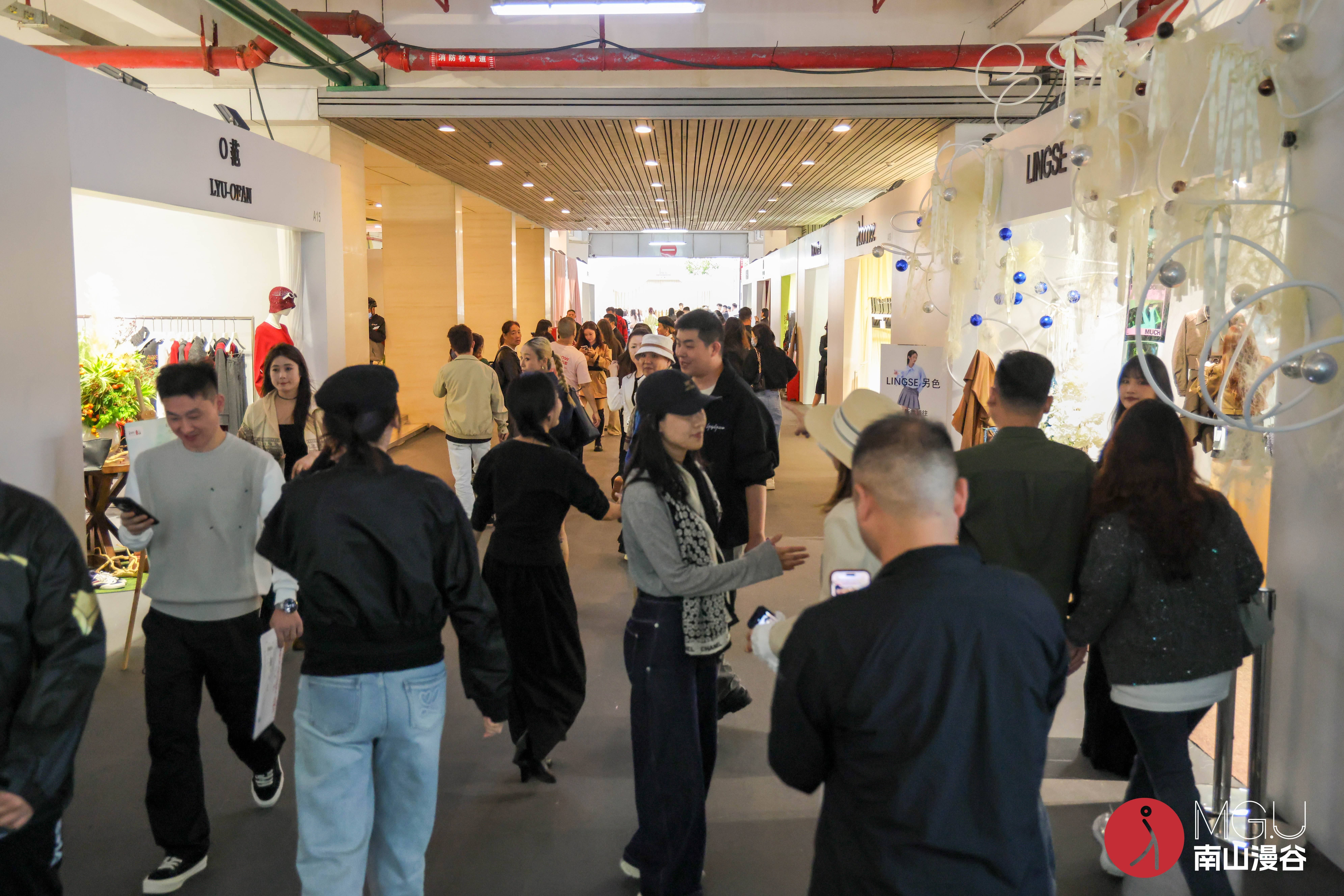 “原创设计商业化加速器”显效——漫谷·时尚总部SS2026现货会展示产业联动新高度