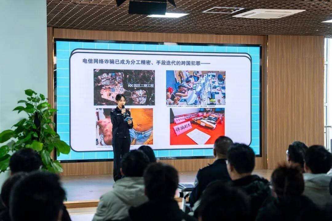 济宁“警民同心 安全同行”主题宣传活动走进济宁医学院