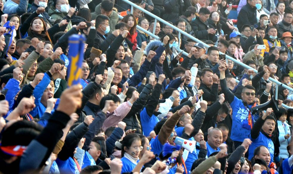 鲁超联赛收官战：聊城传奇携球迷热血创佳绩 泰安主场夺冠