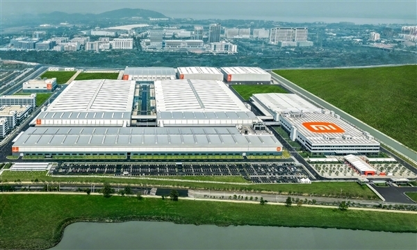 雷军称所有产业都值得AI再做一遍！小米汽车工厂AI检测效率是人工10倍