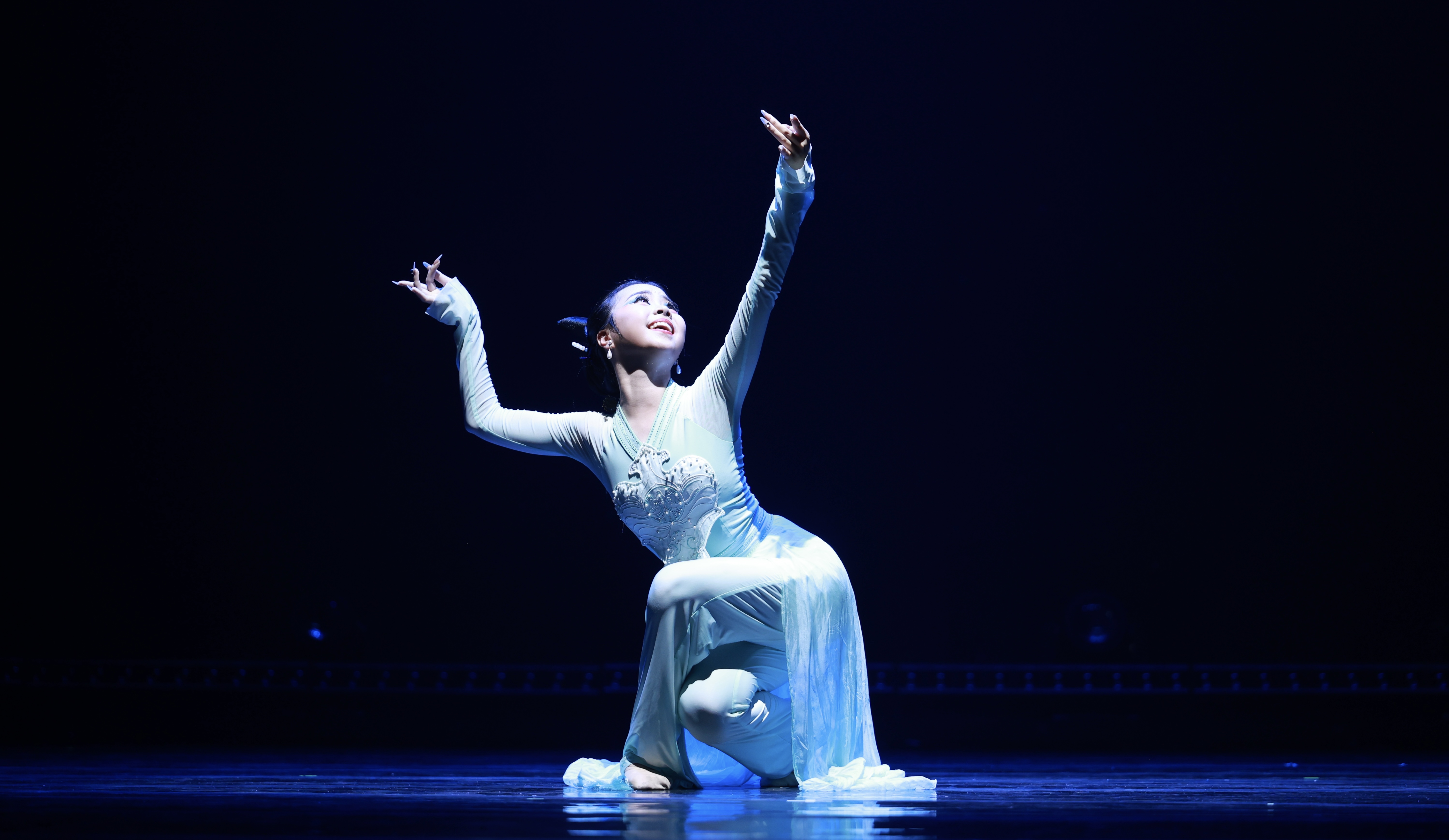 此城，来自民间的“艺”束光照亮此夜——第五届深圳优秀民间艺术表演作品展演异彩纷呈