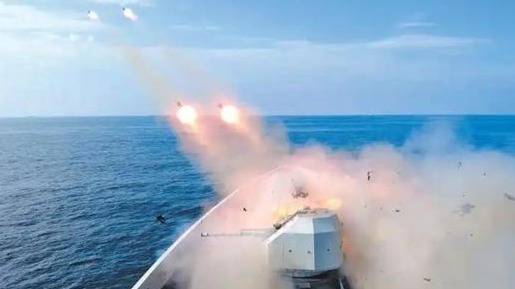 中日军方隔空对阵？日本高调公布新型武器测试成果，解放军实弹演习回应_凤凰网视频_凤凰网