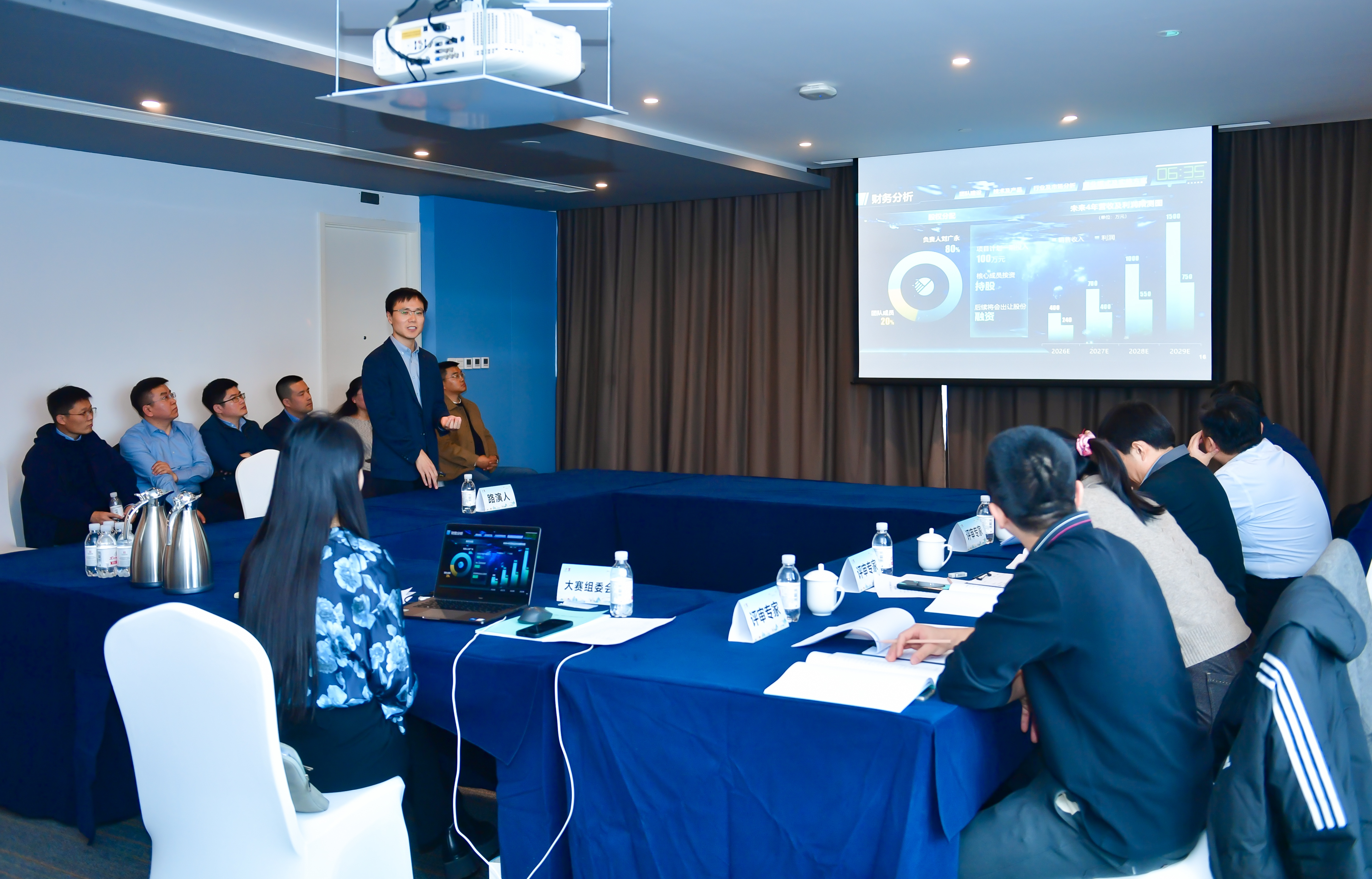 2025千山筑峰大会启幕！期间将举办14场引才专场对接会和产才匹配对接会，加快构筑产才融合新高地