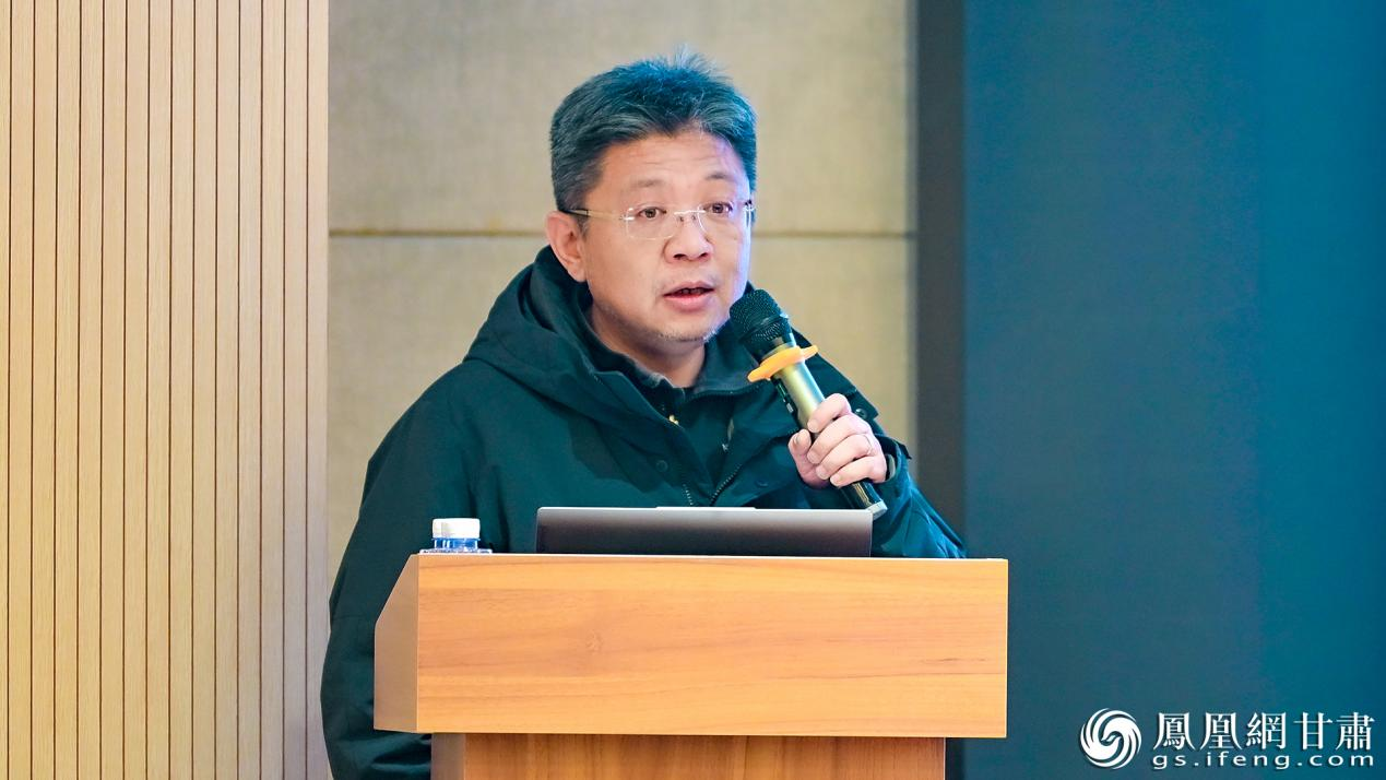 中国石油兰州石化公司研究院设备研究所所长马斌说，AI是写进工业企业发展规划的新语言。