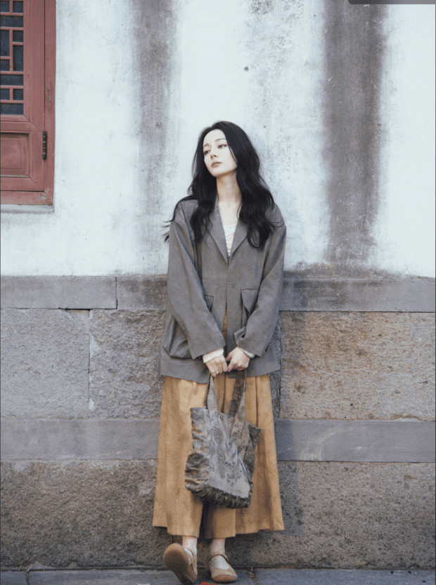 迪丽热巴文艺大片。