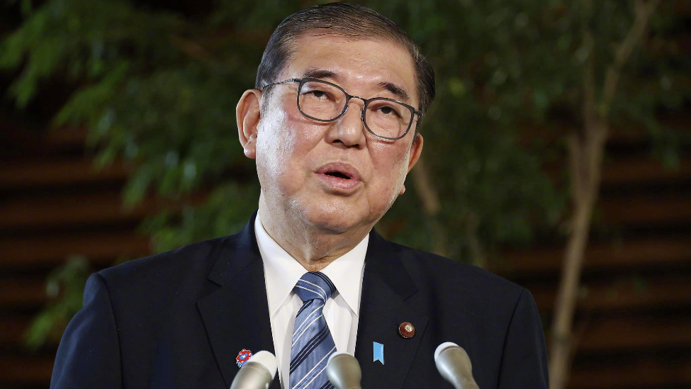 石破茂看中国媒体批高市早苗视频，表情微妙