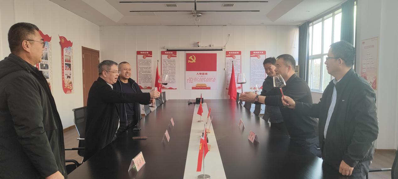 张裕集团销售高管到九州生物产业园考察调研