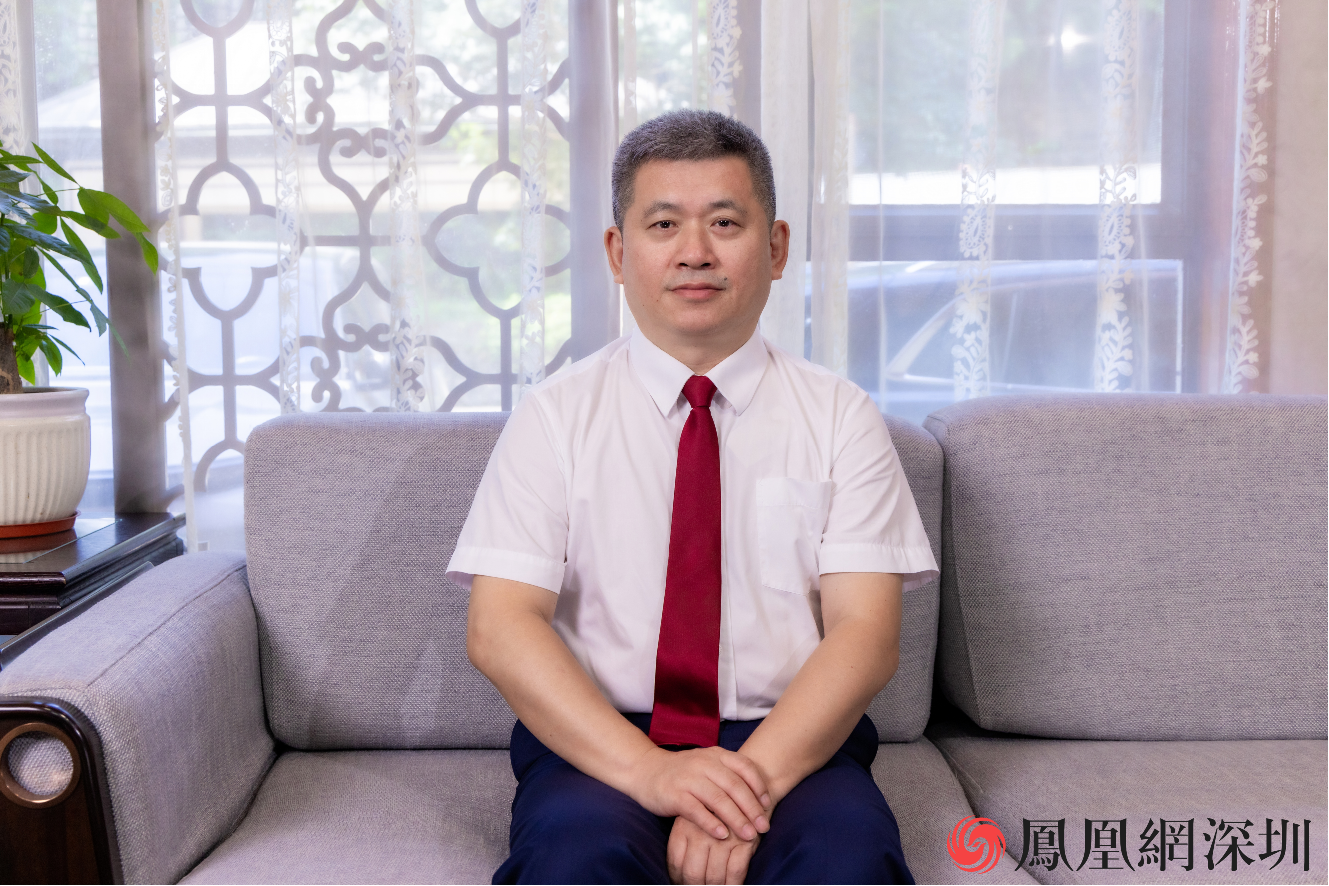 图：吕国庆教授