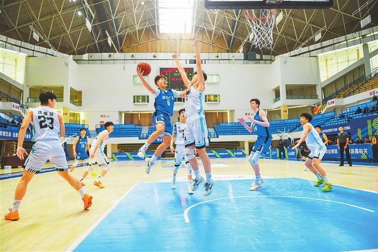 2025年全国U19青年篮球联赛男子组第一阶段(甘肃嘉峪关赛区)在嘉峪关体育馆开赛 新甘肃·甘肃日报通讯员 高深